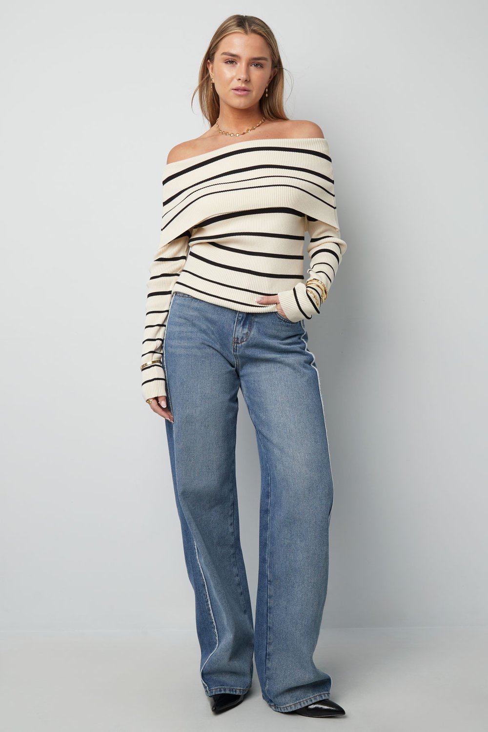 Striped off shoulder top - Black & red h5Picture11